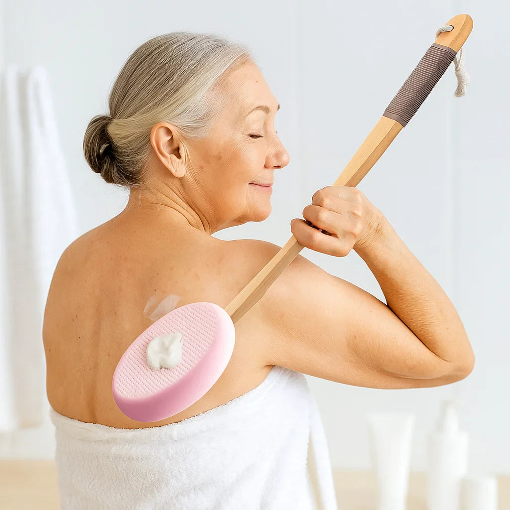 Effortless Bath Brush for Seniors – Back Lotion Applicator with Replaceable Pads