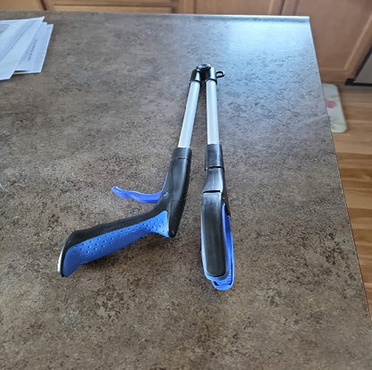 32" Foldable Reacher Grabber Tool – Heavy Duty Extended Reach Grabber with Claw Grip For Elderly