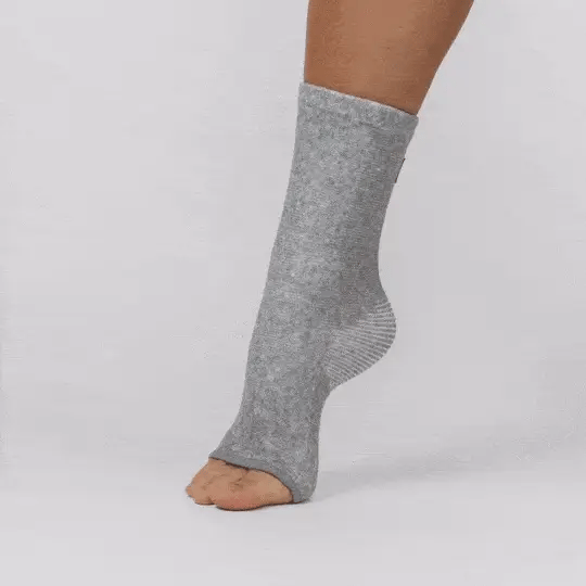 Bamboo Compression Foot Sleeves – Anti-Fatigue Bamboo Charcoal Support for Women & Men (1 Pair)